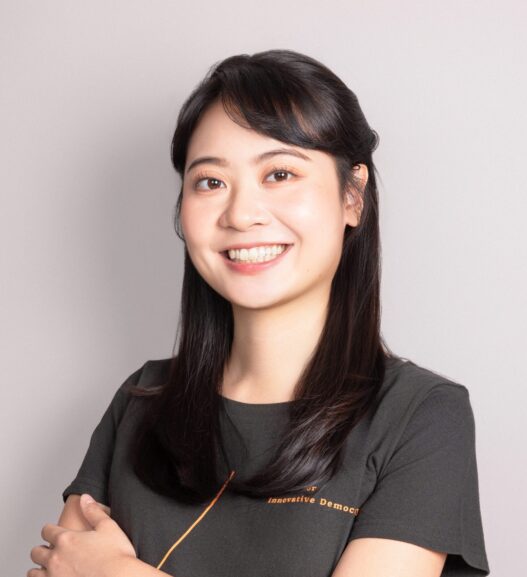 林妤甄 Colorist履歷形象照電子檔 大研創意2